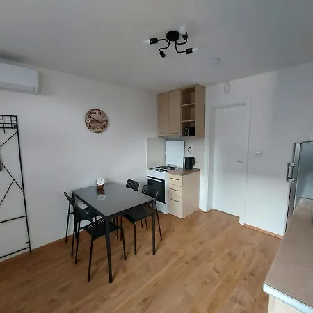Garden House Apartman *